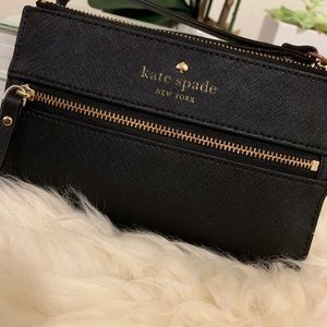 Kate Spade wristlet wallet